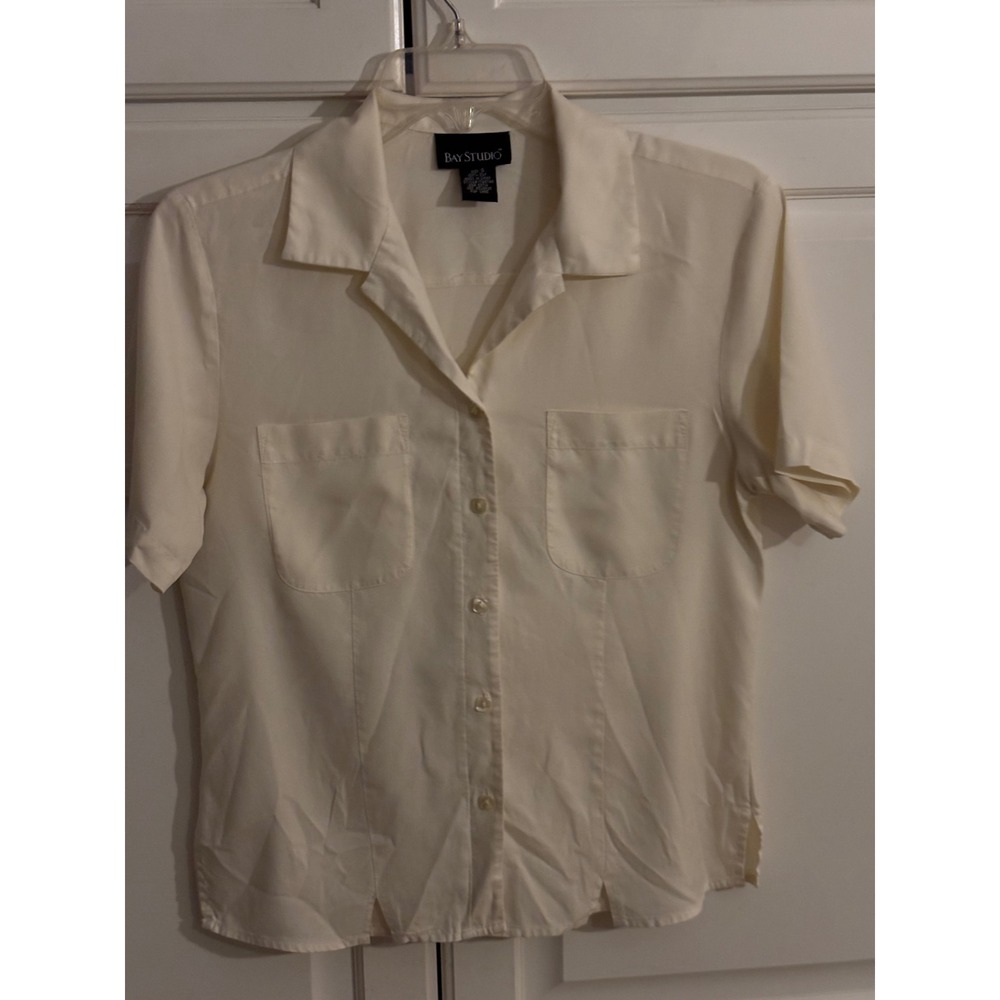 Bay Studio Women Cream 100% Silk Short Sleeve Button Up Blouse Shirt Size S
